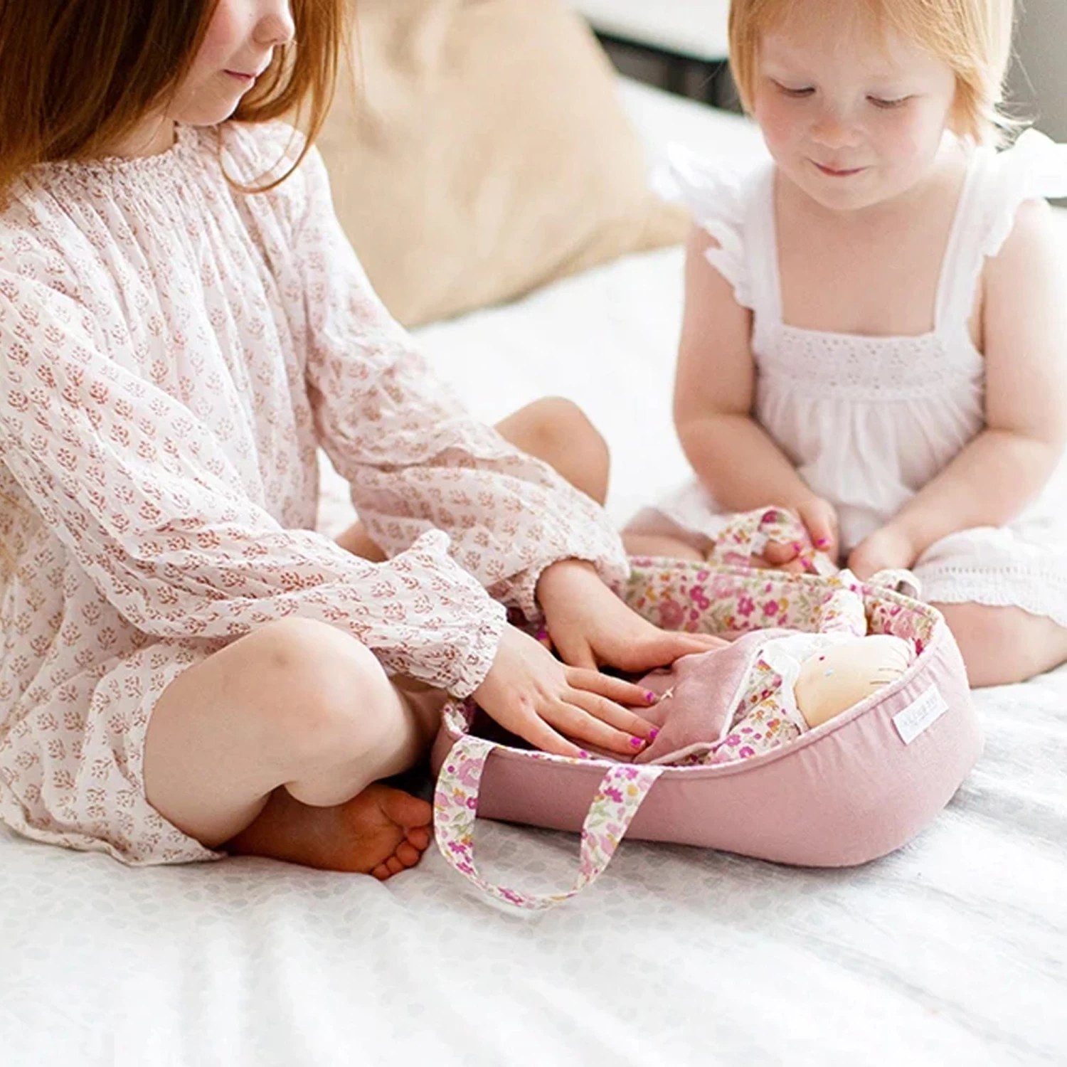 Alimrose Playtime Doll Carrier Set 30cm - Rose Garden 4 Alimrose Playtime Doll Carrier Set 30cm - Rose Garden - Image 2