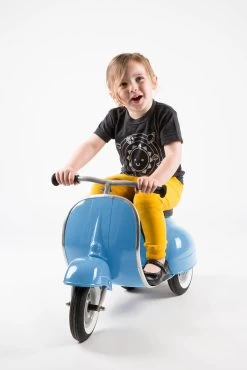 Ride-On Toy Steel Vespa -Kids Toy Shop ambosstoys ride on toy steel vespa 31766350102662