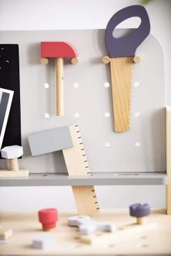 Ever Earth Giant Work Bench -Kids Toy Shop ever earth ever earth carpenters work station 14911330418735