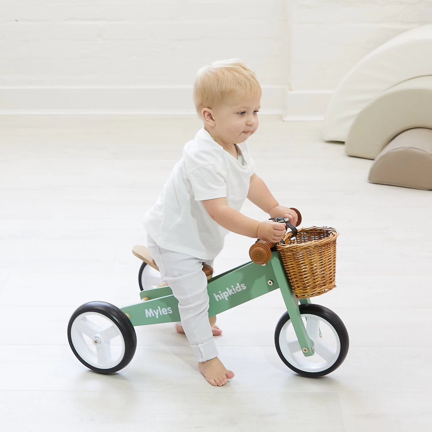 2 In 1 Toddler Mini-Trike/Balance Bike With Wicker Basket 5 2 In 1 Toddler Mini-Trike/Balance Bike With Wicker Basket - Image 3