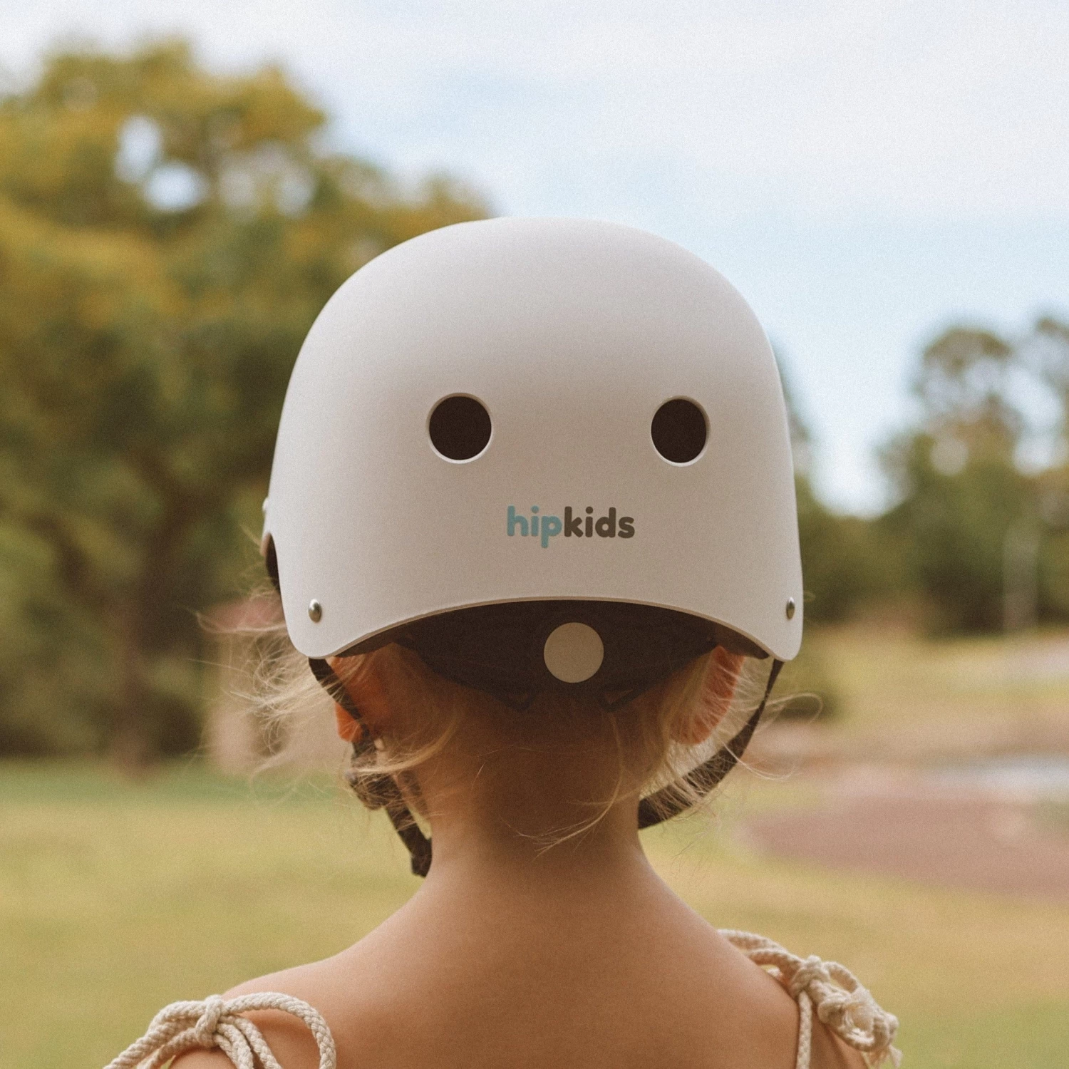 HipKids Matt Bike Helmet 9 HipKids Matt Bike Helmet - Image 7