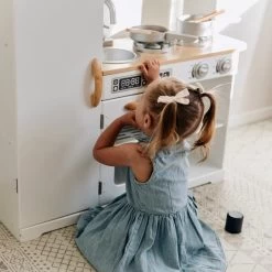 Modern Chef Toy Kitchen -Kids Toy Shop hipkids modern chef toy kitchen 32270475886726