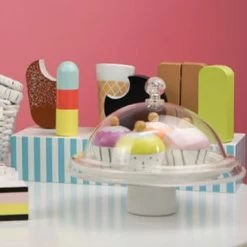 JaBaDaBaDo Cakeplate With Cupcakes