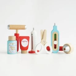 Le Toy Van Doctor's Set 23 Le Toy Van Doctor's Set -Kids Toy Shop le toy van le toy van doctor s set 31040395542662