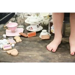 Make Me Iconic Toy Bickies -Kids Toy Shop make me iconic iconic toy bickies 11599658057775