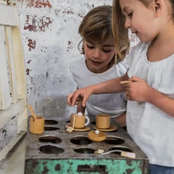 Make Me Iconic Tea Set -Kids Toy Shop make me iconic make me iconic tea set 31066453082246