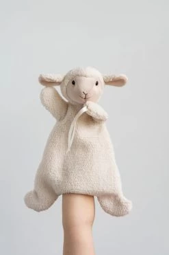 Nana Huchy Sophie The Sheep Hoochy Coochie -Kids Toy Shop nana huchy nana huchy sophie the sheep hoochy coochie 30416360374406