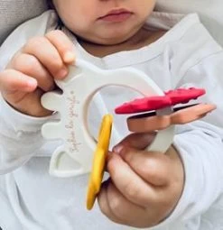 Sophie La Girafe Fragrance Ring -Kids Toy Shop sophie la girafe sophie la girafe fragrance ring 31958710648966